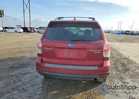 2017 Subaru Forester 2.5I Touring z USA, uszkodzony, nr VIN JF2SJATC6HH807848